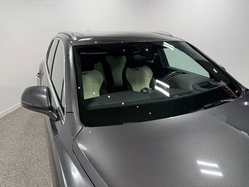 Used 2018 Bentley Bentayga Activity AWD/4WD image 19