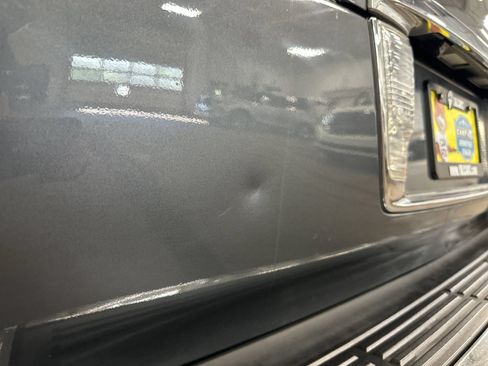 Used 2013 Lexus LX 570 4WD w/ Luxury Pkg image 47