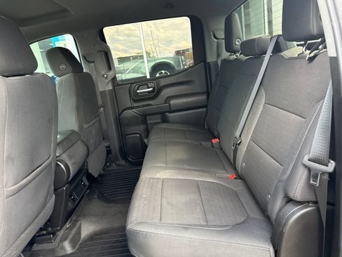 Used 2022 Chevrolet Silverado 1500 Custom w/ Safety Confidence Package AWD/4WD image 16