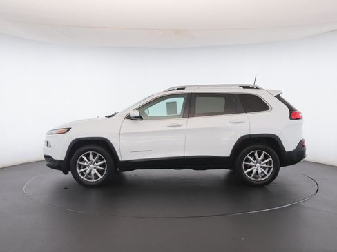Used 2018 Jeep Cherokee Limited image 19