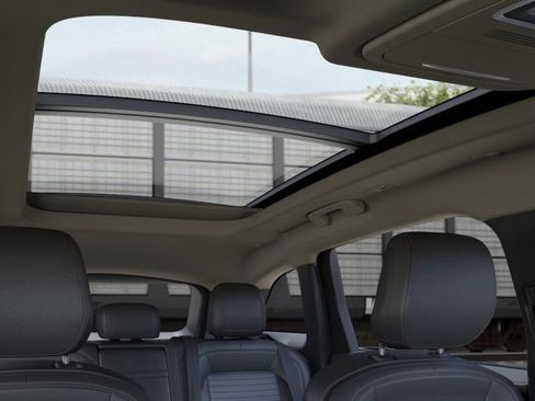 New 2026 Lincoln Nautilus Reserve w/ Jet Appearance Package image 44