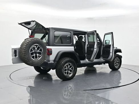 Used 2024 Jeep Wrangler Unlimited Rubicon AWD/4WD image 54
