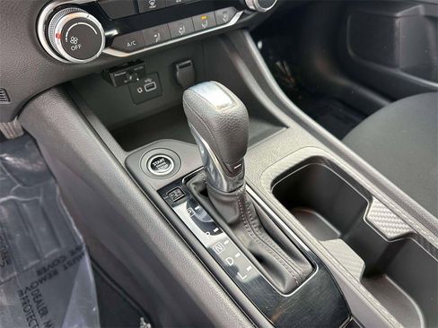 Certified 2024 Nissan Sentra SV w/ SV Premium Package image 29