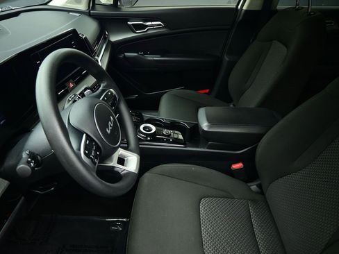 Certified 2024 Kia Sportage LX image 21