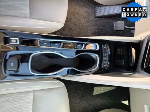 Used 2023 Buick Envision Avenir image 32