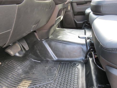 New 2024 RAM 2500 Tradesman w/ Chrome Appearance Group image 19