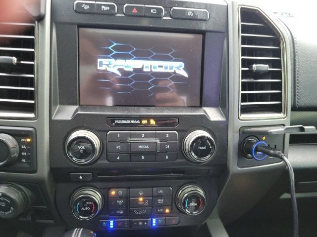 Used 2018 Ford F150 Raptor w/ Equipment Group 802A Luxury AWD/4WD image 8