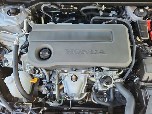 Certified 2025 Honda Civic Sport image 17