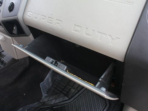 Used 2008 Ford F350 4x4 Crew Cab DRW Super Duty image 29