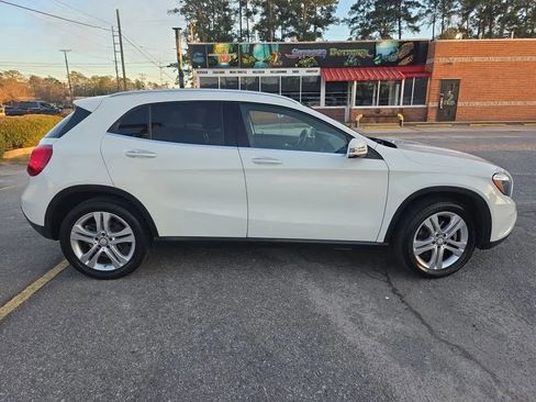 Used 2017 Mercedes-Benz GLA 250 4MATIC image 5
