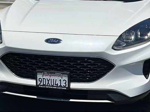 Certified 2022 Ford Escape SE FWD image 3