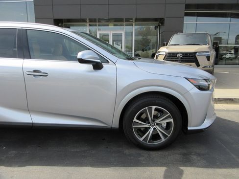 New 2026 Lexus RX 350 AWD image 12