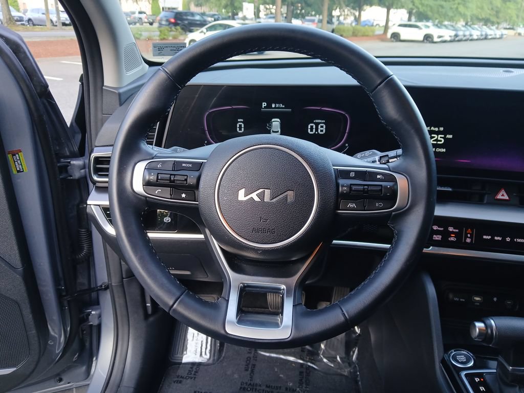 Used 2024 Kia Sportage EX FWD image 15