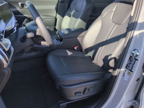 New 2026 Kia Sorento S w/ S Panoramic Sunroof Package image 19