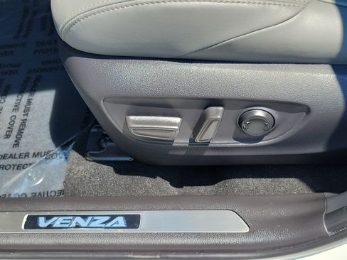 Certified 2022 Toyota Venza XLE AWD/4WD image 20