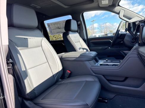 New 2026 GMC Sierra 2500 Denali w/ Technology Package image 20
