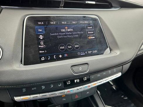 Used 2023 Cadillac XT4 Premium Luxury FWD image 18