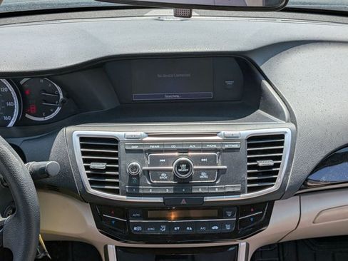 Used 2016 Honda Accord LX image 7