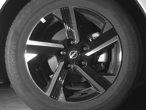 Used 2025 Nissan Sentra SV image 13