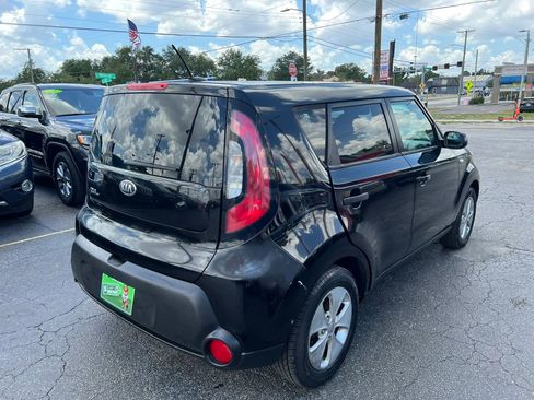 Used 2014 Kia Soul FWD image 5