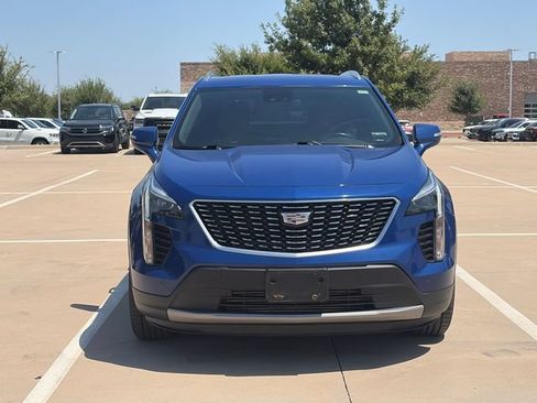Used 2021 Cadillac XT4 Premium Luxury AWD/4WD image 2
