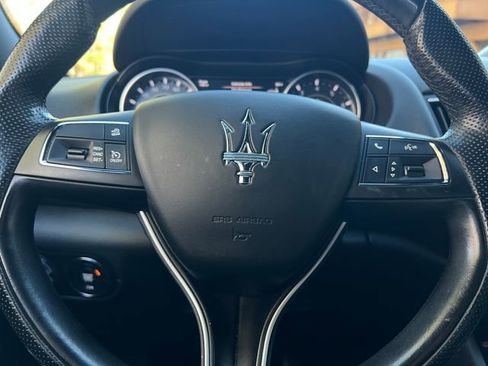 Used 2022 Maserati Levante GT image 22