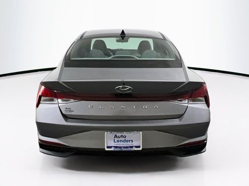 Used 2023 Hyundai Elantra SEL w/ Convenience Package FWD image 6