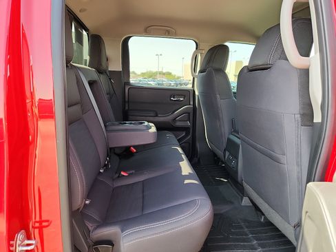 Used 2024 Nissan Frontier SV w/ Hardbody Edition AWD/4WD image 13