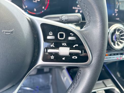 Used 2022 Mercedes-Benz GLB 250 image 23