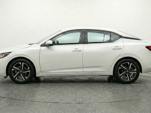 Used 2025 Nissan Sentra SV FWD image 5