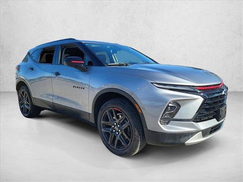 Used 2024 Chevrolet Blazer LT w/ Redline Edition image 3