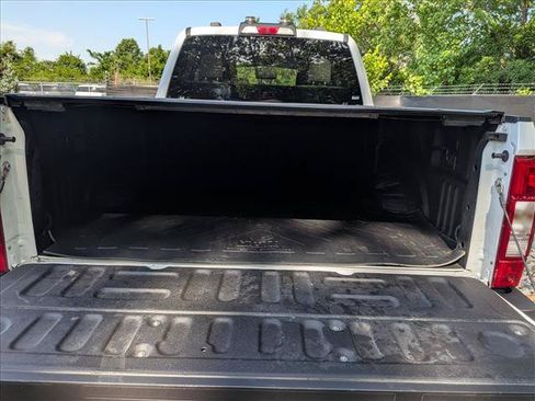 Used 2022 Ford F350 XLT w/ XLT Premium Package AWD/4WD image 19