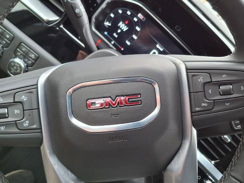 New 2026 GMC Sierra 3500 SLT w/ SLT Premium Package AWD/4WD image 19