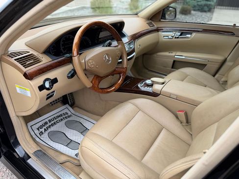 Used 2011 Mercedes-Benz S 550 image 10
