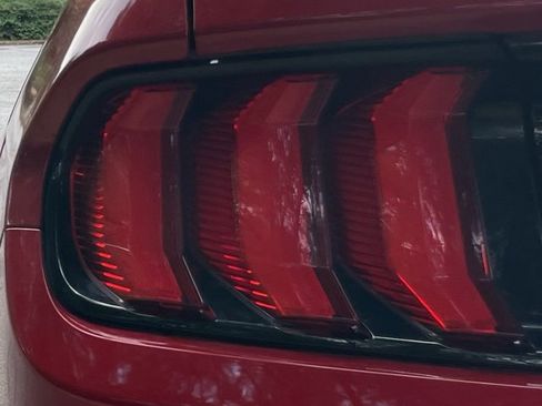 Used 2021 Ford Mustang GT Premium w/ Equipment Group 401A image 9