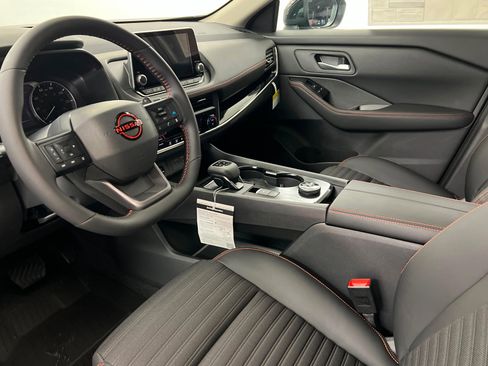 New 2026 Nissan Rogue SV image 15