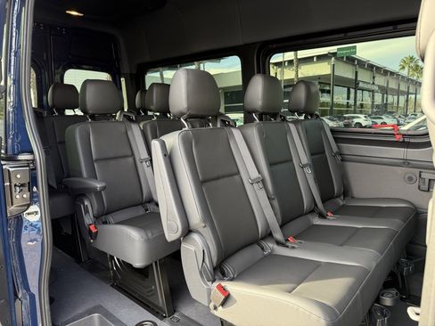 New 2025 Mercedes-Benz Sprinter 2500 image 24