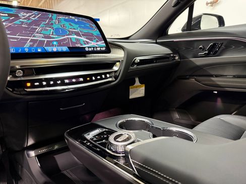 New 2026 Cadillac Lyriq Sport AWD/4WD image 27