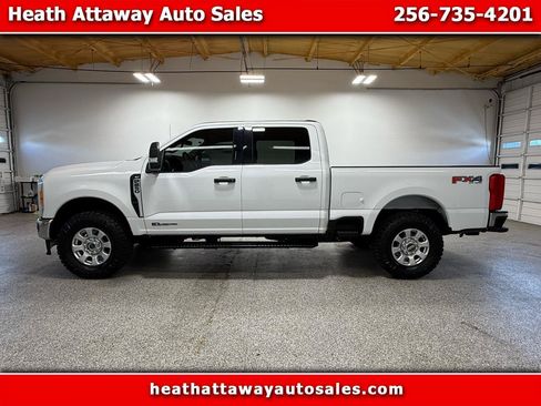 Used 2023 Ford F250 XLT w/ FX4 Off-Road Package AWD/4WD image 1