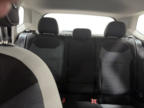 Certified 2025 Volkswagen Taos S image 32