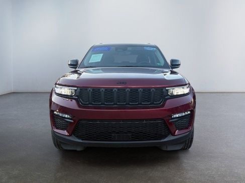 Used 2023 Jeep Grand Cherokee Limited w/ Black Appearance Package image 11