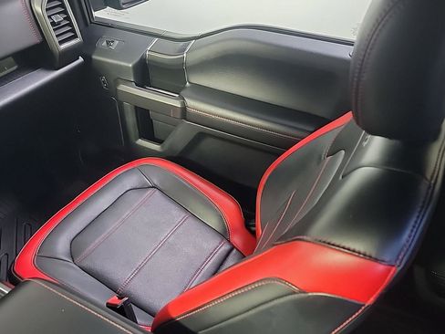 Used 2019 Ford F150 Lariat w/ Equipment Group 502A Luxury AWD/4WD image 21