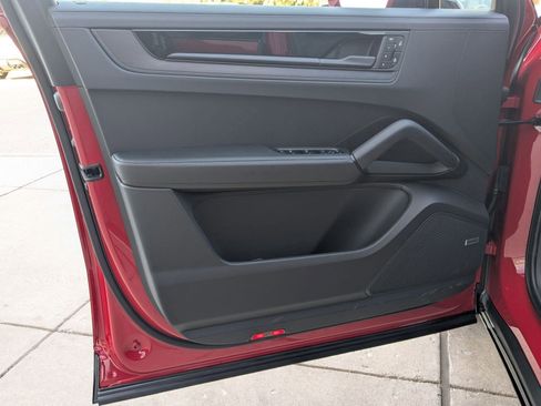 New 2026 Porsche Cayenne GTS image 13