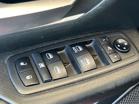 Used 2019 RAM 1500 Big Horn RWD image 13