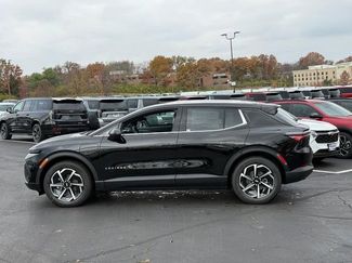 New 2026 Chevrolet Equinox EV LT video 2