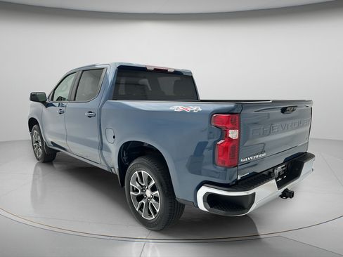 Used 2024 Chevrolet Silverado 1500 LT AWD/4WD image 7