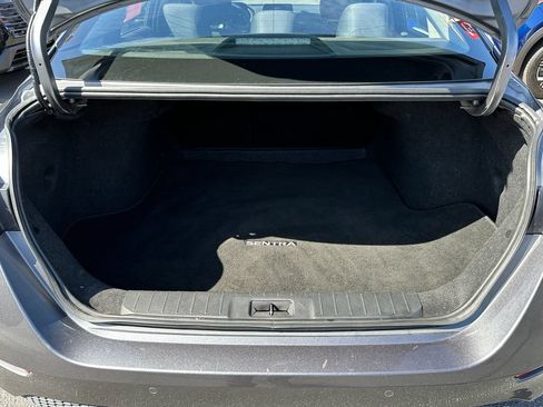 Used 2024 Nissan Sentra SV FWD image 21