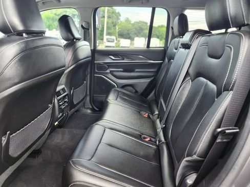 Used 2023 Jeep Grand Cherokee 4WD 4xe image 16