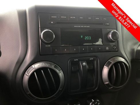 Used 2018 Jeep Wrangler Sport image 18