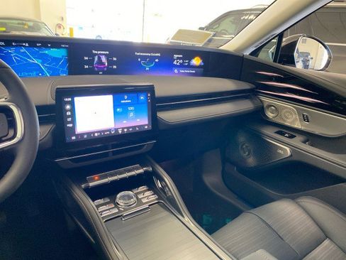 New 2026 Lincoln Nautilus Reserve AWD/4WD image 19